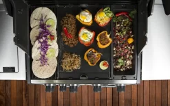 Broil King Gusseiserner Wokeinsatz Regal-/Imperial-Serie 9 Broil King Gusseiserner Wokeinsatz Regal-/Imperial-Serie -Küchengrill 69618 GUSSEISENER WOKEINSATZ LIFESTYLE 01