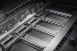 NAPOLEON 700-Series 32", Edelstahl, Einbau, Inkl. Drehspieß -Küchengrill Built In Details SearPlates BurnerOff Empty 1