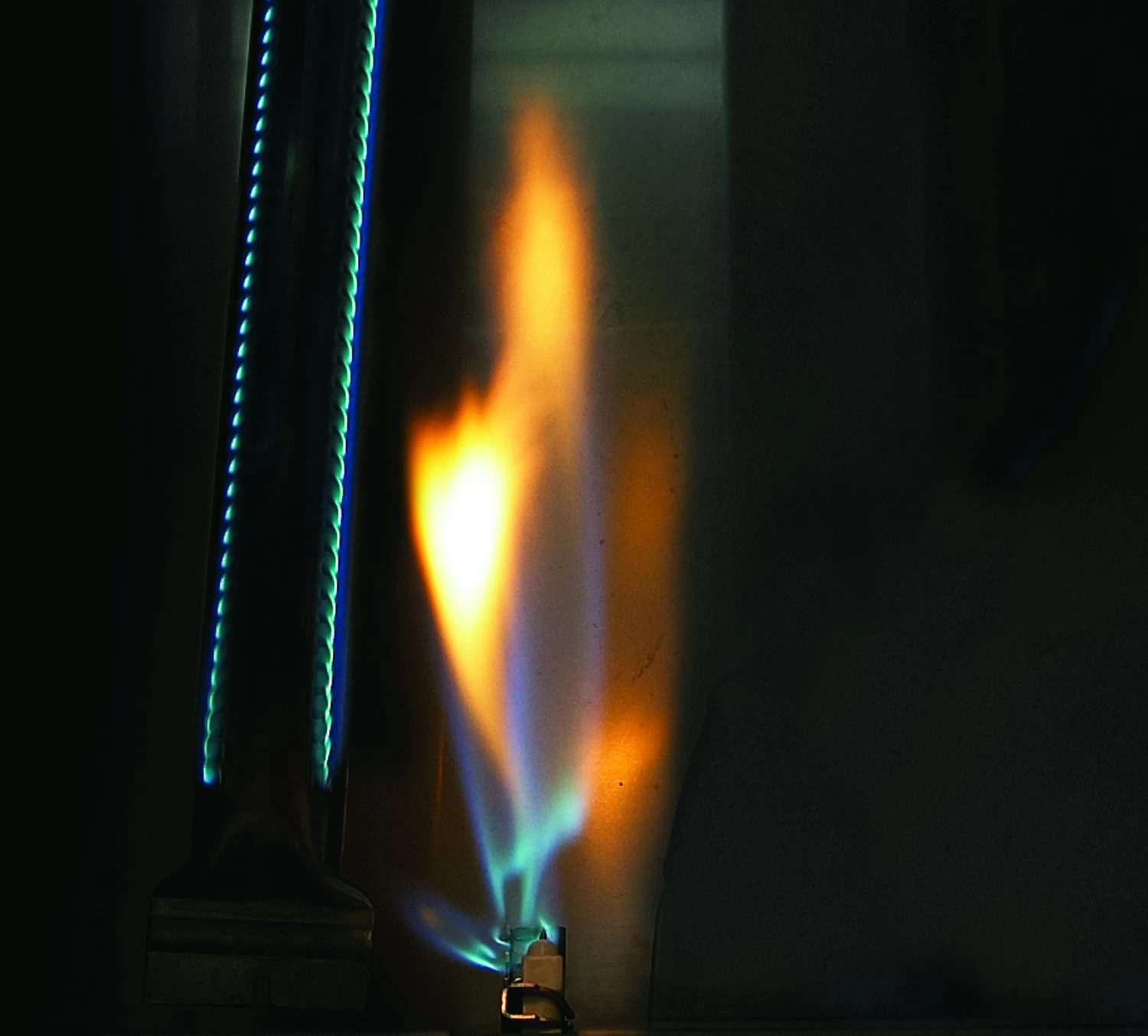 NAPOLEON Rogue 425-1 Schwarz (inkl. Abdeckhaube) 7 NAPOLEON Rogue 425-1 Schwarz (inkl. Abdeckhaube) – Bild 7