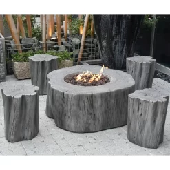 Gardenforma Sitzgruppen -Set: Gas Feuerstelle Manchester Aus Faserbeton In Baumstammoptik, Hellgrau & 4x Hocker