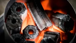 EuroBBQ Holzkohlebriketts Schwarz 10kg -Küchengrill SaZqxWDRpeA