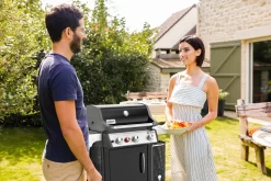 Weber Spirit EP-335 Premium GBS Inkl. Drehspieß 23 Weber Spirit EP-335 Premium GBS Inkl. Drehspieß -Küchengrill Spirit EP335 Lifestyle 2 rgb