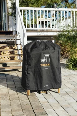 IGNIUM Abdeckhaube Schwarz Vaude 7 IGNIUM Abdeckhaube Schwarz Vaude -Küchengrill TARAN Grill Abdeckhaube Moodbild Hersteller Ignium