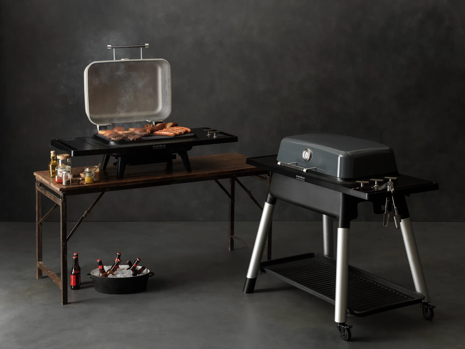 Everdure FORCE Gasgrill Graphite Mit Zwei Brennern 2 Everdure FORCE Gasgrill Graphite Mit Zwei Brennern – Bild 2