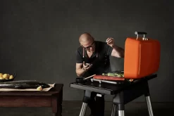 Everdure FURNACE Gasgrill Orange Mit Drei Brennern - Auslaufartikel -Küchengrill everdure Furnace Heston Aktion3 2