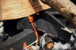 McBrikett KOKOKO LONG 10kg -Küchengrill mcbrikett kokoko long mood 01 1