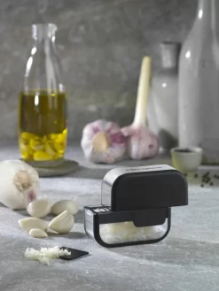 Microplane Knoblauchschneider 7 Microplane Knoblauchschneider -Küchengrill micr Produktbild 43