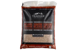 Traeger Hartholz Pellets Signature Blend, 9 Kg Beutel -Küchengrill trae SignaturePellets Studio Front FSC 1